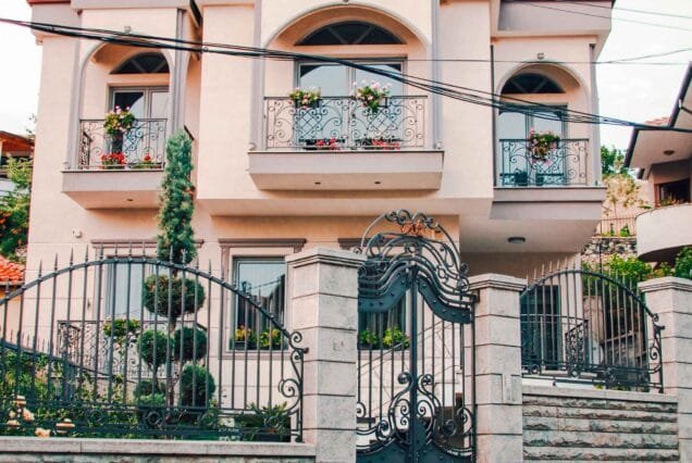 Urban City, Traditional House - Korçe