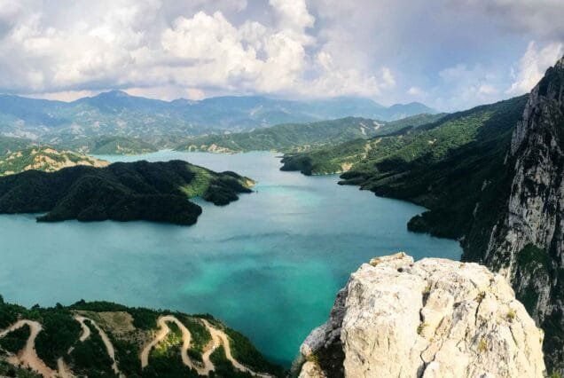 Rural City, Bovilla Lake 4 -Tirane